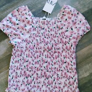 NWT Zara Pink Daisy Smocked Top sz S